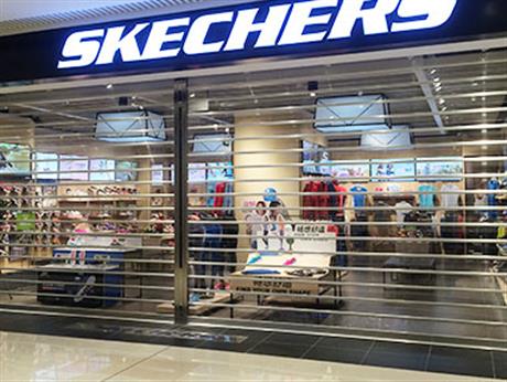 商場(chǎng)水晶門